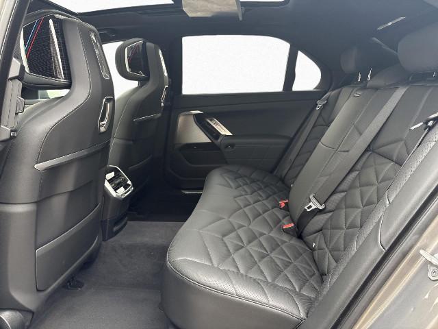 BMW 740 740d M-Sport Sedan xDrive