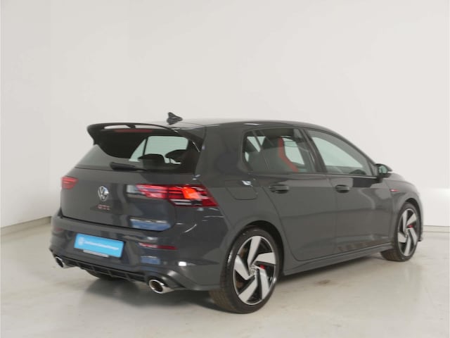 Volkswagen Golf 2.0 TSI DSG