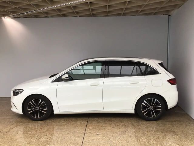 Mercedes-Benz B 200 B 200 d Progressive