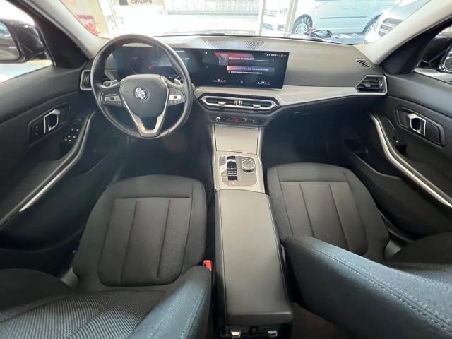 BMW 320 320d Touring xDrive