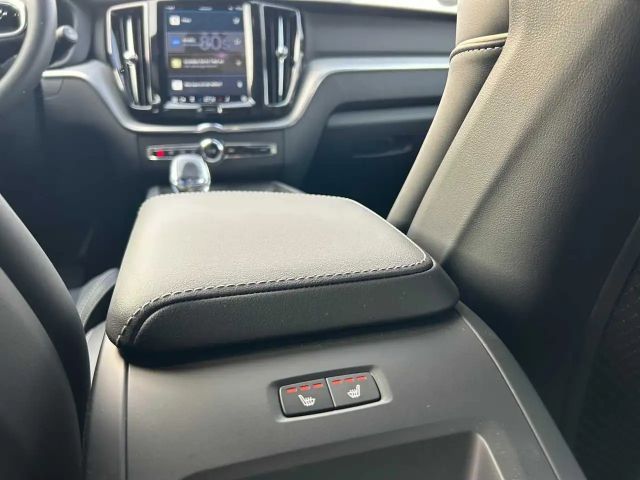 Volvo XC60 AWD Dark Plus T6