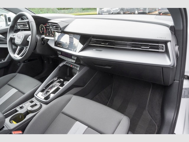 Audi A3 30 TFSI S-Tronic Sportback