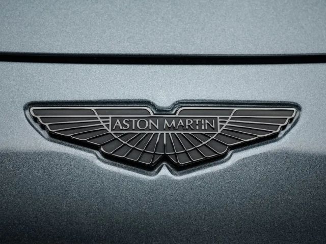 Aston Martin Vantage Roadster TOP GEPFLEGT/CARBON SEAT