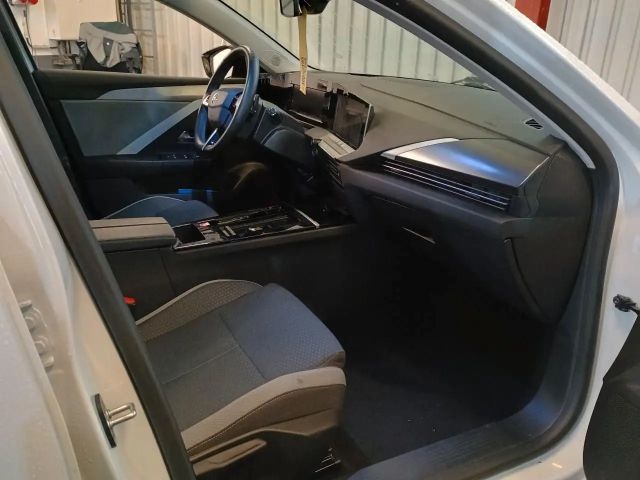 Opel Astra Edition Sports Tourer