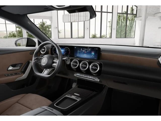 Mercedes-Benz CLA 200 AMG Line Coupé