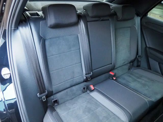 Volkswagen T-Roc 1.5 TSI DSG R-Line Style