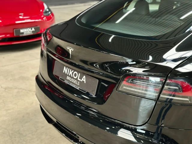 Tesla Model S Long Range