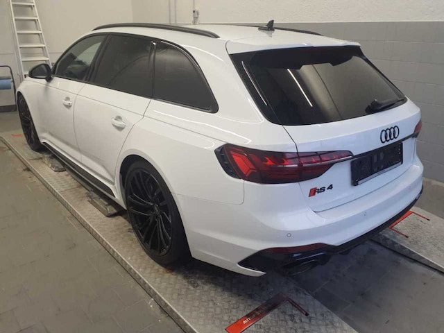 Audi RS4 Avant Quattro