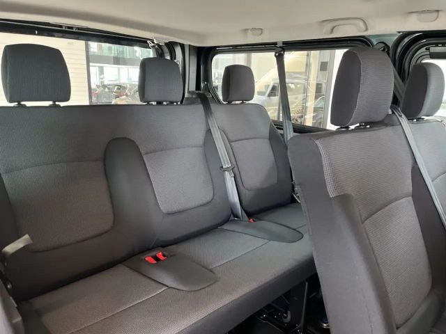 Renault Trafic Combi