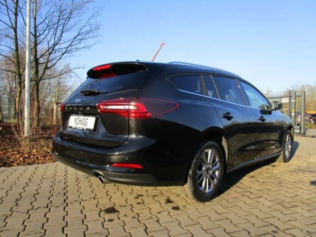 Ford Focus EcoBoost Titanium Wagon