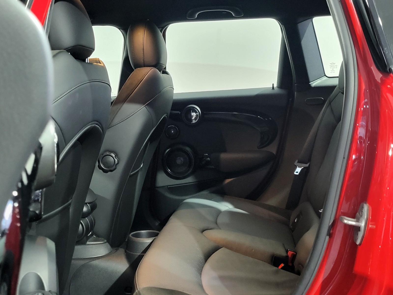 MINI Cooper 5-deurs Classic