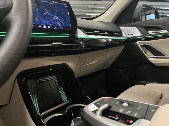 BMW X1 xDrive23d xLine HUD PANO ACC AHK 360°KAM RFK