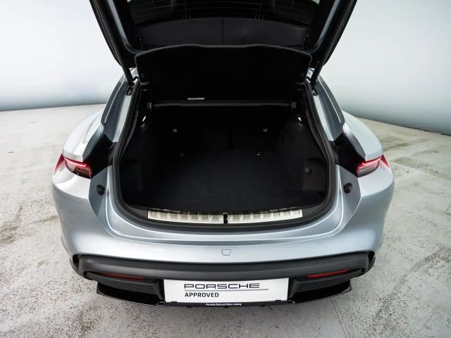 Porsche Taycan 4 Cross Turismo