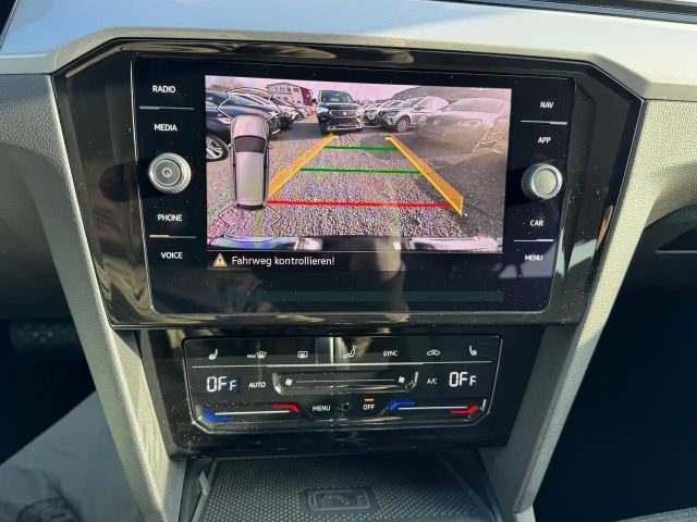 Volkswagen Passat 1.5 TSI Business DSG Variant