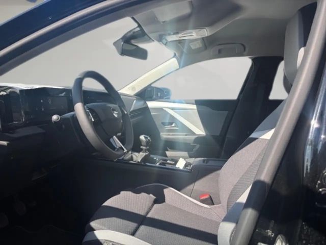 Opel Astra 1.2 Turbo Enjoy Turbo