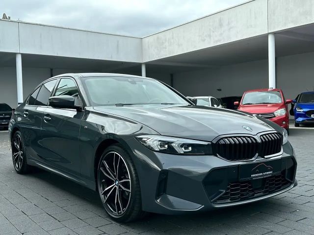 BMW 320 320d M-Sport Sedan xDrive