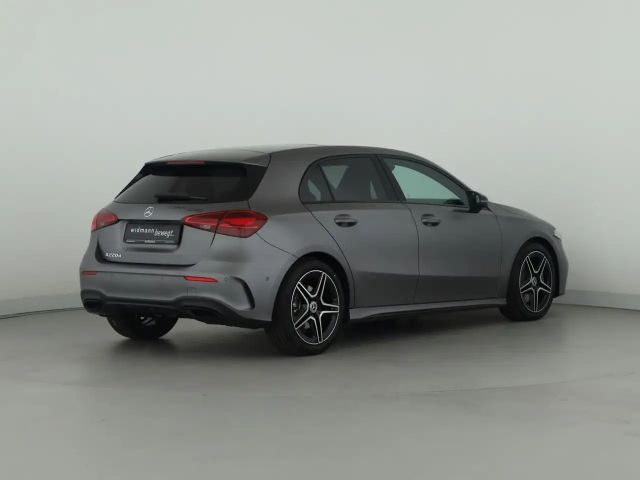 Mercedes-Benz A 220 A 220 d AMG Line