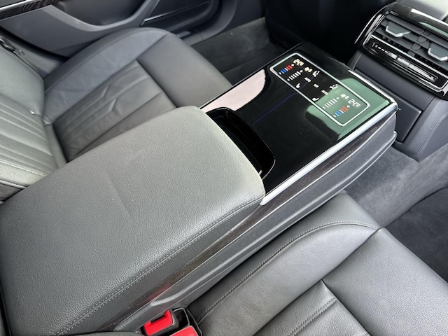 Audi A8 60 TFSI Hybride Quattro