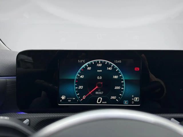 Mercedes-Benz A 180 A 180 d Progressive