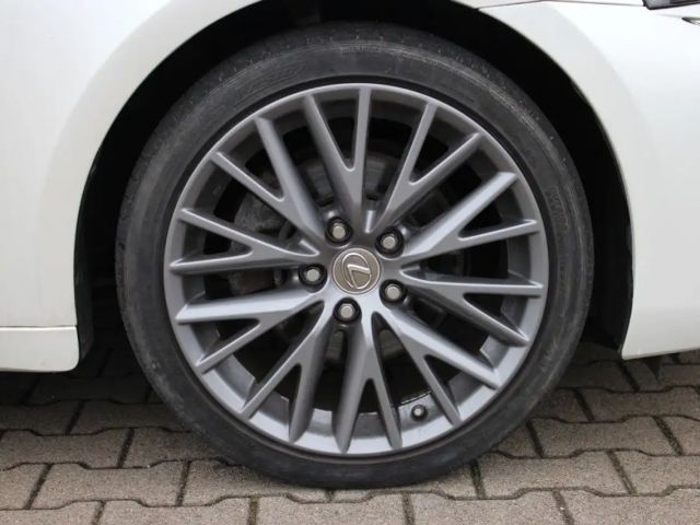 Lexus IS-Serie Premium