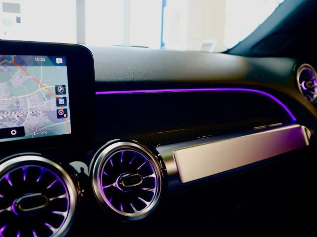 Mercedes-Benz GLB 220 AMG Line GLB 220 d