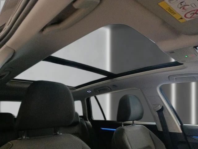 Volkswagen Golf 2.0 TDI DSG Golf VIII Style