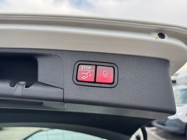 Mercedes-Benz E 300 E 300 de Estate