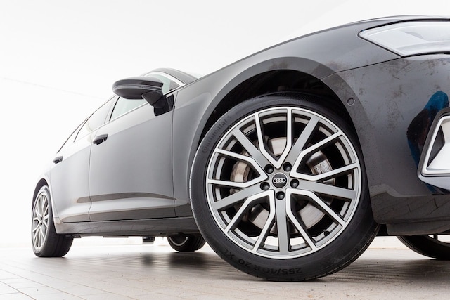 Audi A6 55 TFSI Avant Quattro S-Tronic Sport