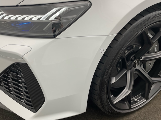 Audi A6 e-tron Avant Performance Quattro