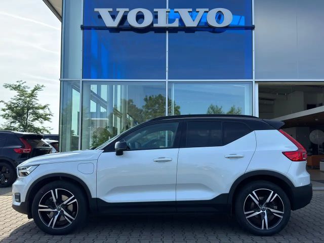 Volvo XC40 R-Design Recharge T5