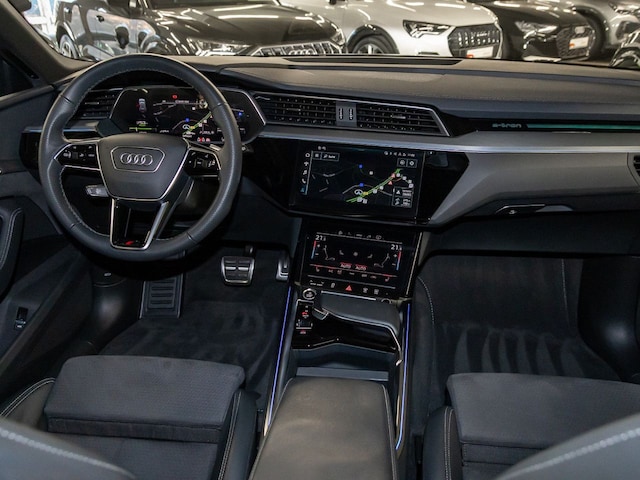 Audi Q8 e-tron 50 Quattro S-Line