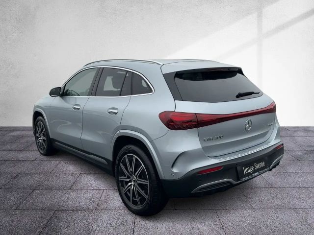 Mercedes-Benz EQA 300 4MATIC AMG Line