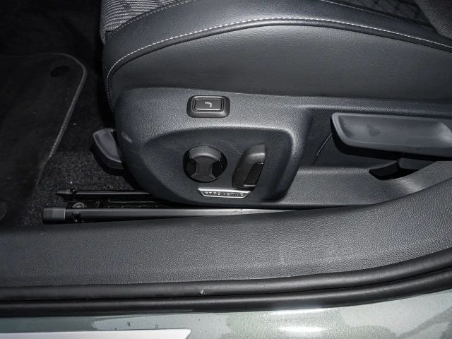 Volkswagen Passat 2.0 TDI 4Motion DSG R-Line