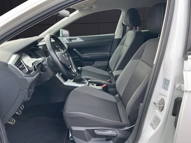 Volkswagen Polo TSI Active LED Climatronic ACC PDC SH LM