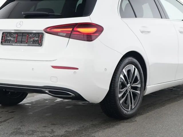 Mercedes-Benz A 180 Hatchback Progressive