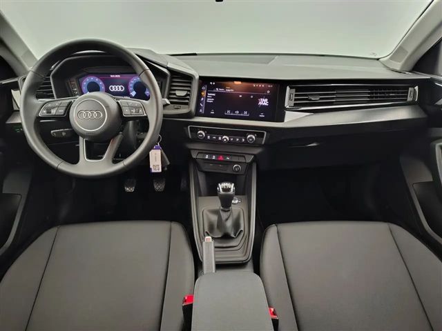 Audi A1 30 TFSI Allstreet