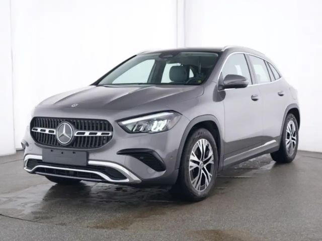 Mercedes-Benz GLA 200 Progressive