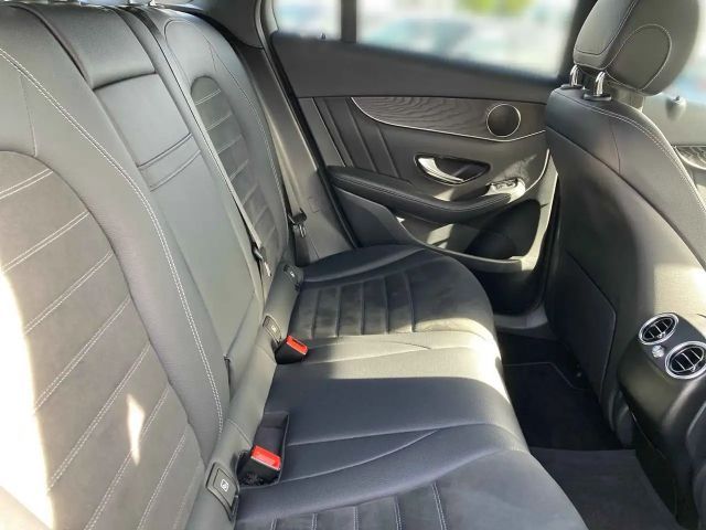 Mercedes-Benz GLC 300 4MATIC AMG Line
