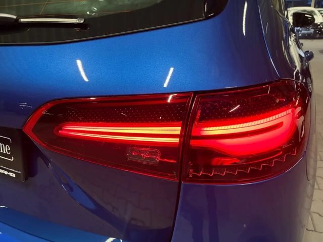 Mercedes-Benz B 250 B 250 e Sedan