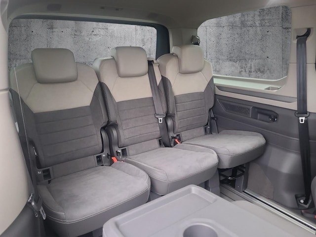 Volkswagen Multivan 2.0 TDI Life T7