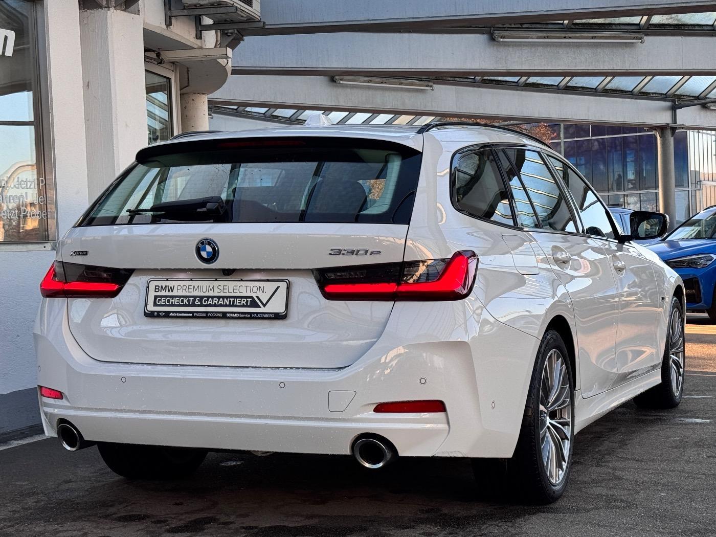 BMW 330 330e Touring xDrive