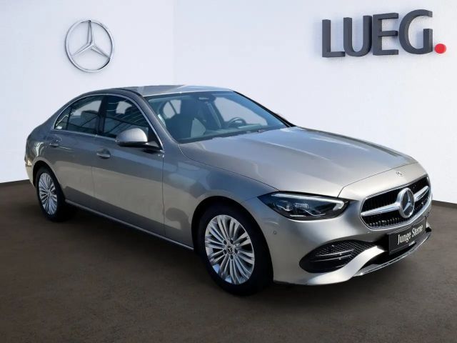 Mercedes-Benz C 200 AVANTGARDE Sedan