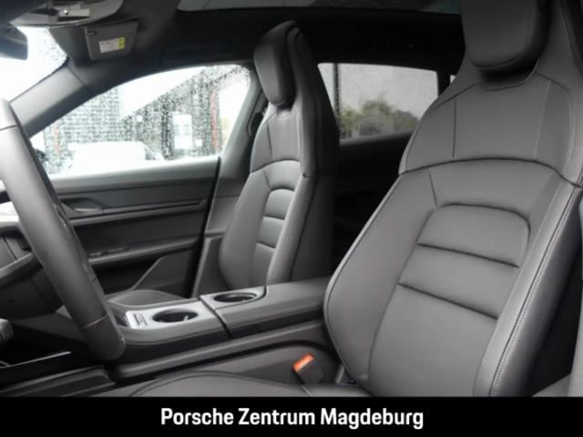 Porsche Taycan 4S Cross Turismo