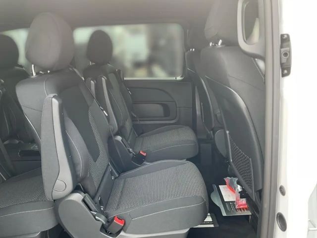 Mercedes-Benz V 250 AMG Line