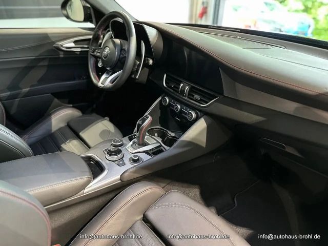 Alfa Romeo Giulia Q4