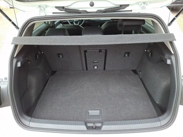 Volkswagen Golf DSG Life