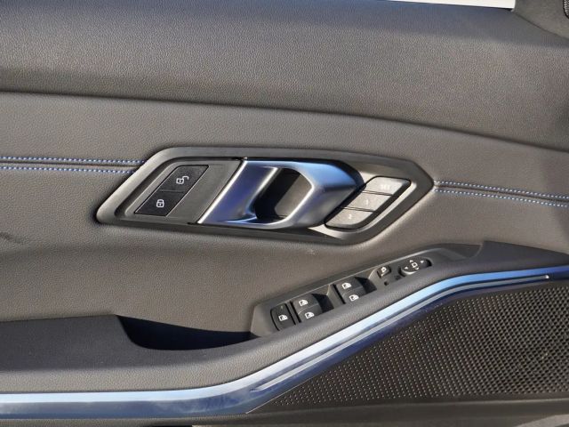 BMW 330 330i M-Sport Touring xDrive