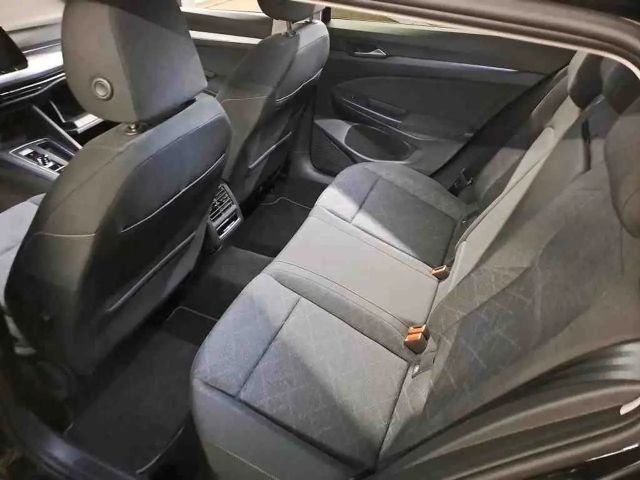 Volkswagen Golf 2.0 TDI DSG Variant