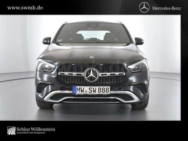 Mercedes-Benz GLA 180 Progressive