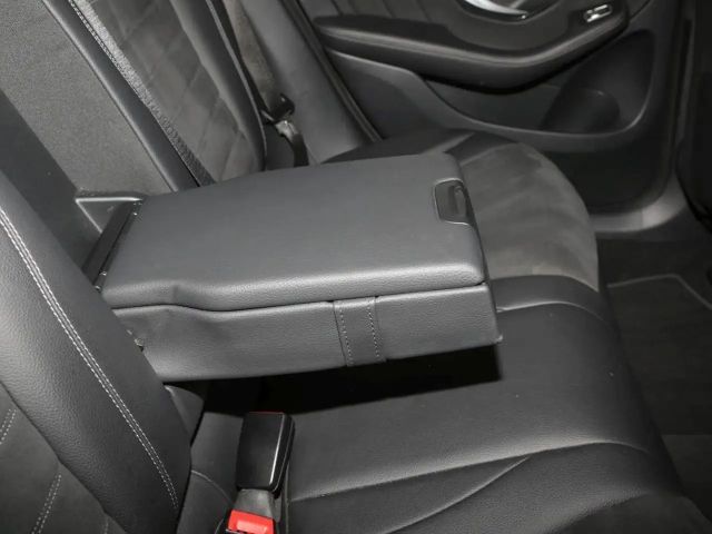 Mercedes-Benz GLC 300 4MATIC AMG Line